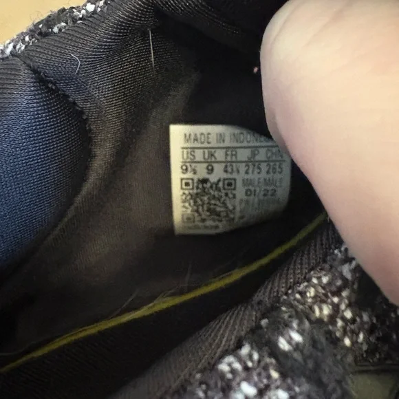 Adidas men’s Lyte Racer Byd black gray shoes sneaker athletic size 9.5 - Picture 8 of 9